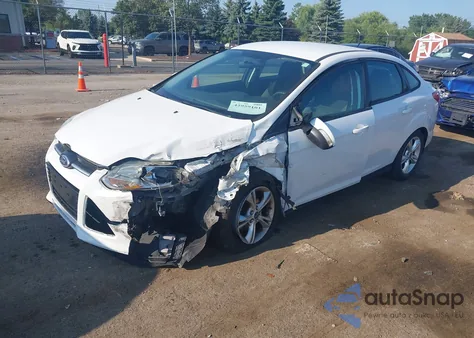 2014 Ford Focus Se z USA, uszkodzony, nr VIN 1FADP3F23EL369390